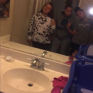 Meet your Posher, Adrianna